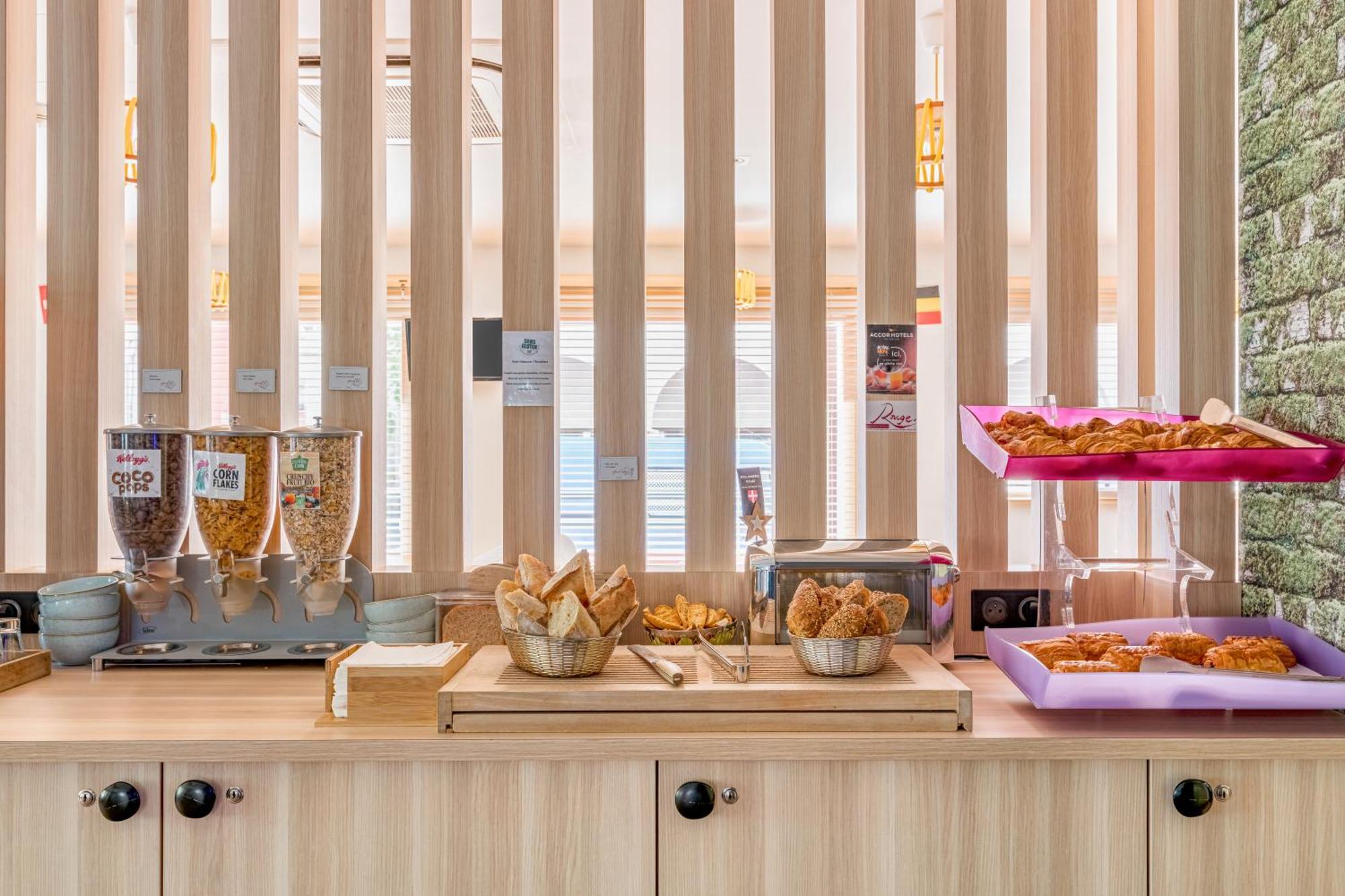 Ibis Styles Annecy Centre Gare Hotel Kültér fotó