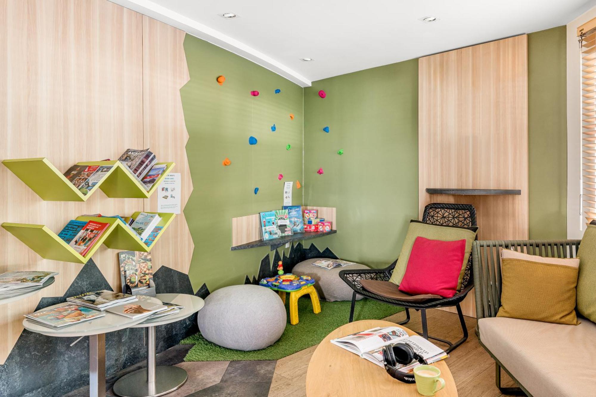 Ibis Styles Annecy Centre Gare Hotel Kültér fotó