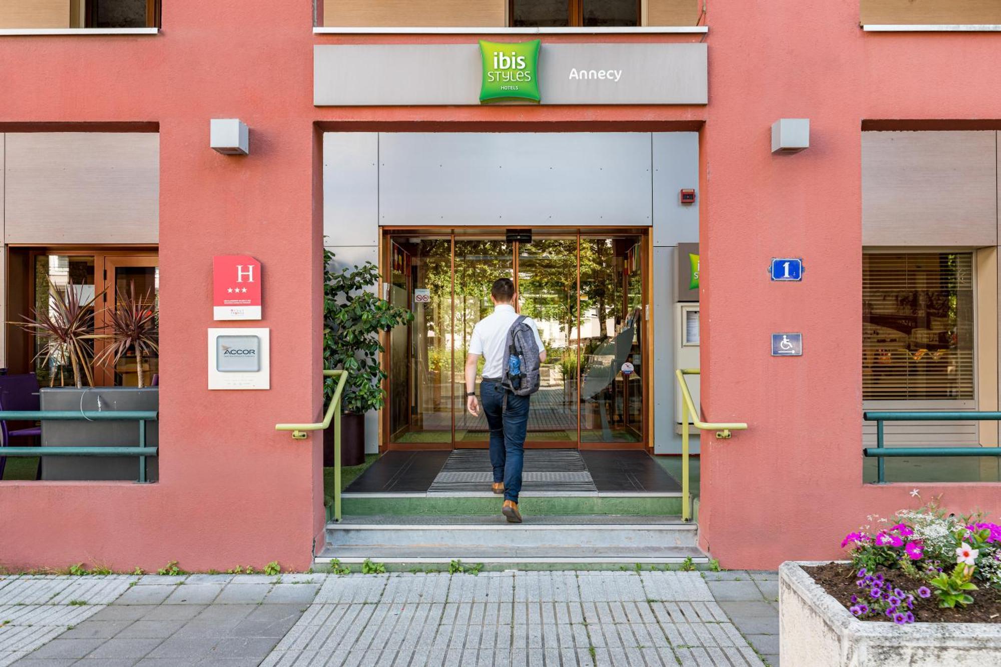 Ibis Styles Annecy Centre Gare Hotel Kültér fotó