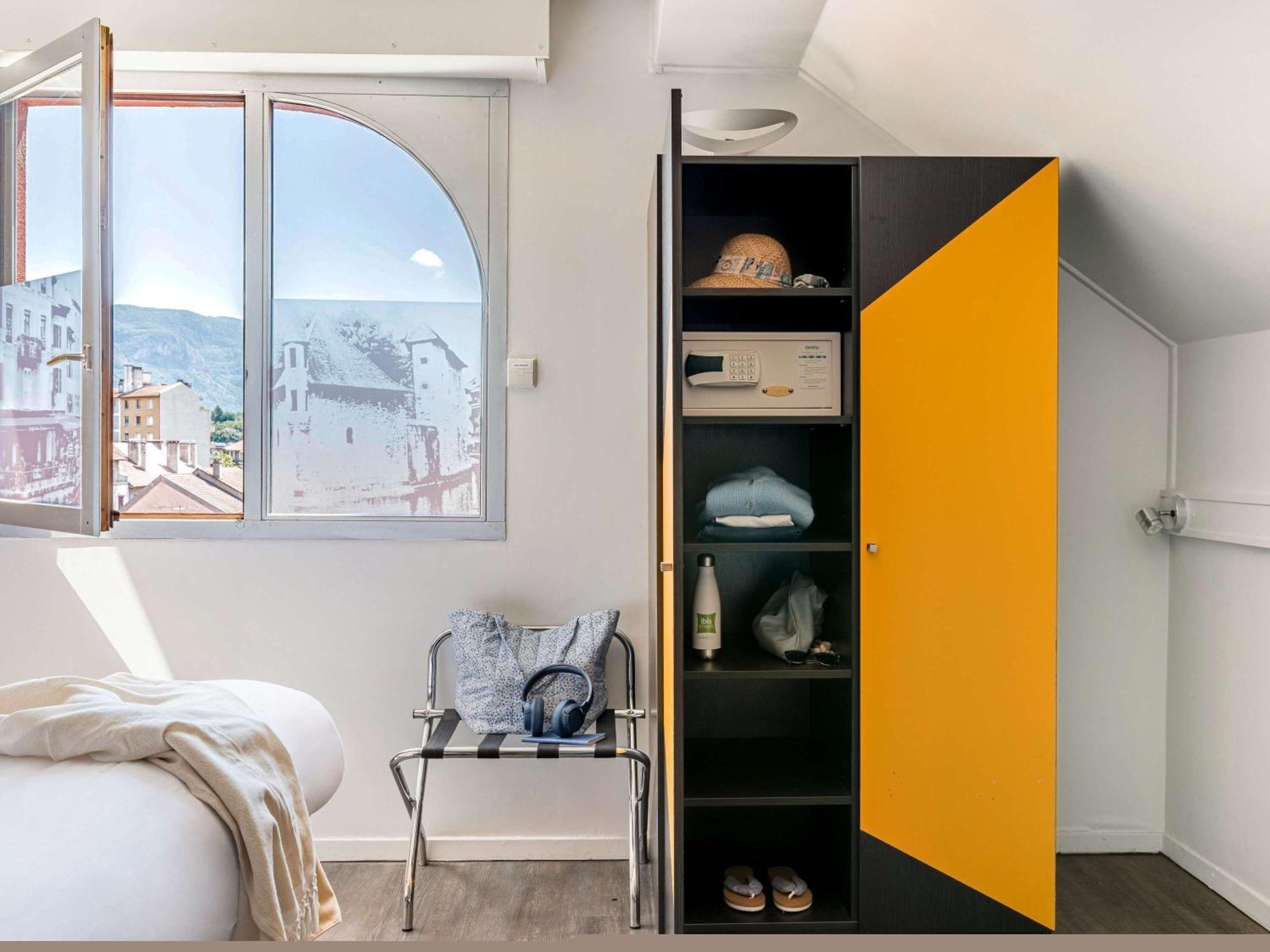 Ibis Styles Annecy Centre Gare Hotel Kültér fotó